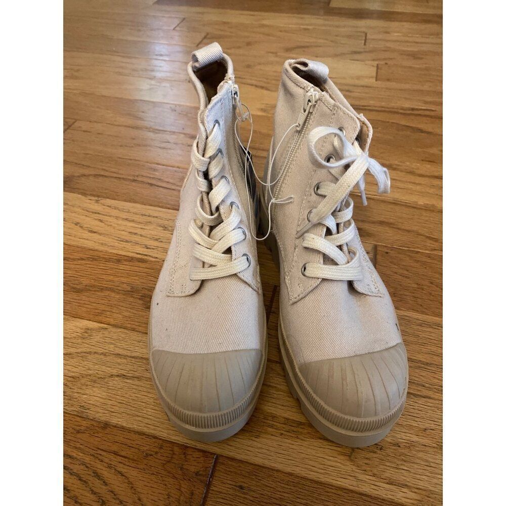Universal Thread Womens 7.5 Canvas Lace-Up & Zip Chunky Sole Boots Beige